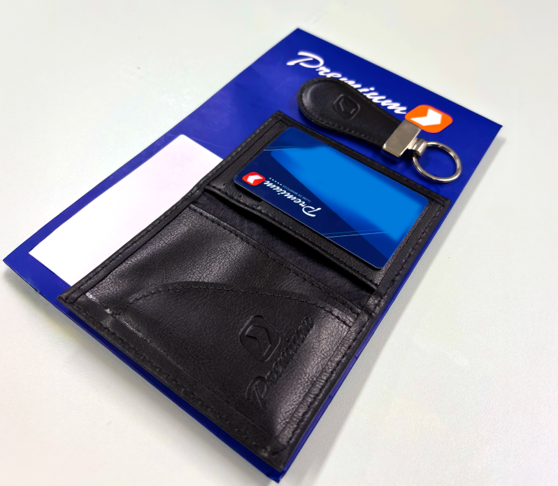 Kit boas-vindas Premium com carteira de couro, cartão do associado e chaveiro